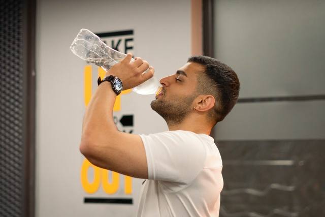 Hydratation optimale : combien d&rsquo;eau par jour ?